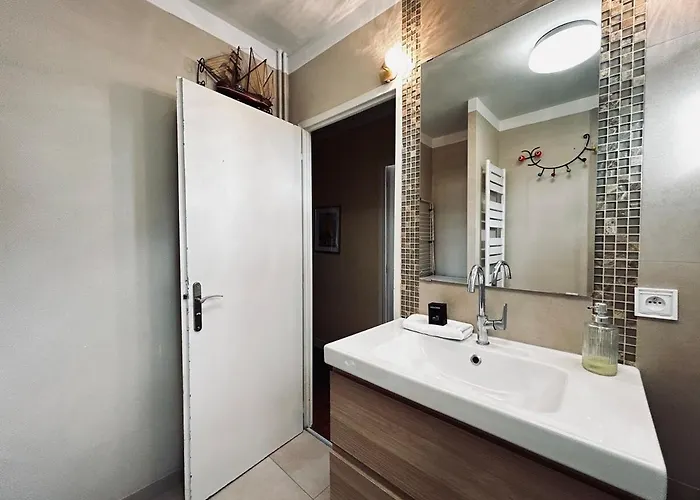 Lägenhet Barbatre Grand T3 Avec Parking Proche Centre-ville *